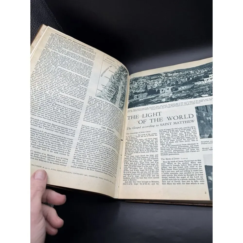 Vintage Jerusalem Olive Wood New Testament KJV Illustrated Bible Holy Land 1968